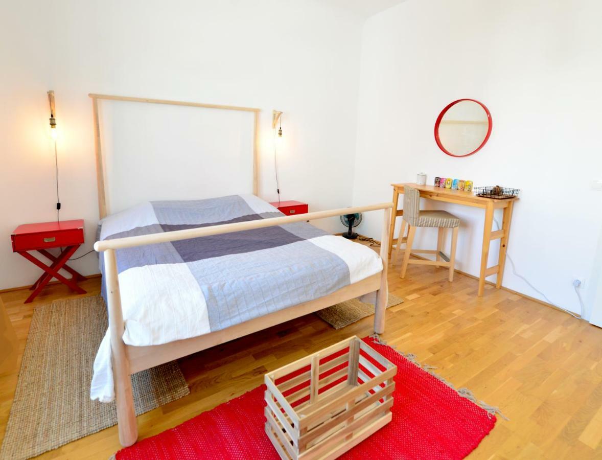 2 Bedrooms @ The U3 Subway Vienna Luaran gambar