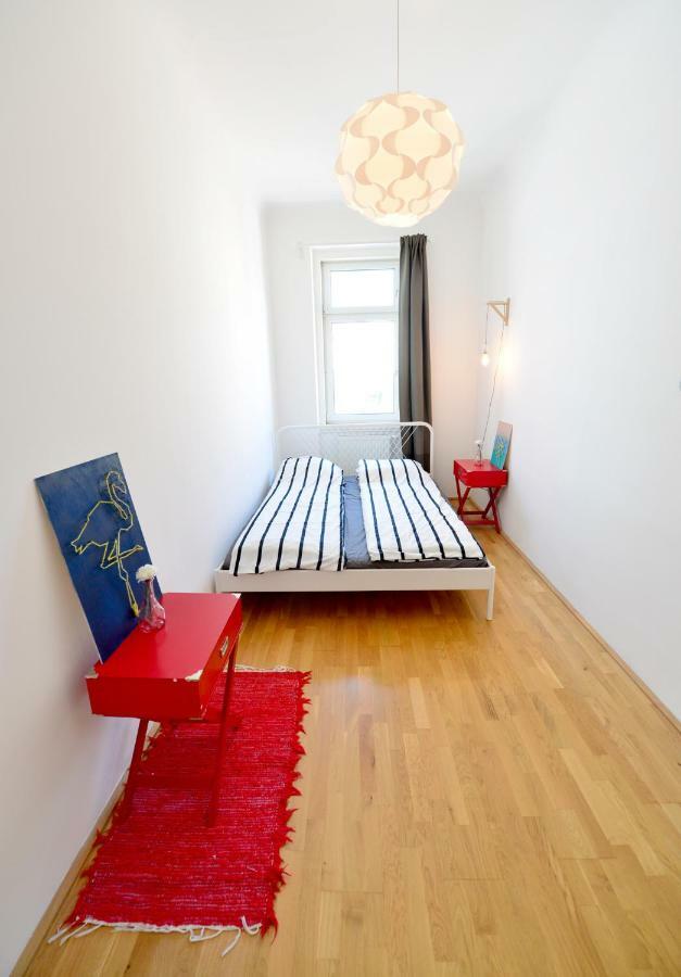 2 Bedrooms @ The U3 Subway Vienna Luaran gambar