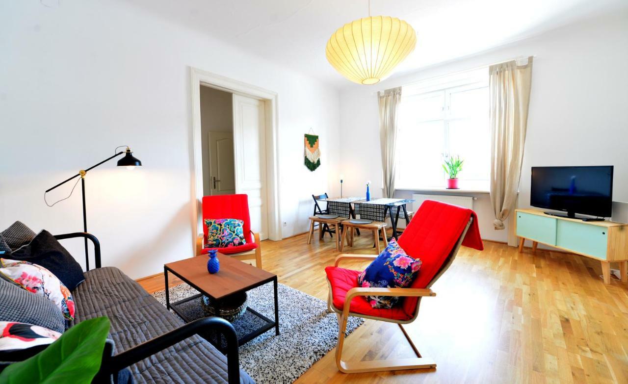 2 Bedrooms @ The U3 Subway Vienna Luaran gambar