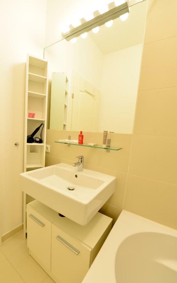 2 Bedrooms @ The U3 Subway Vienna Luaran gambar